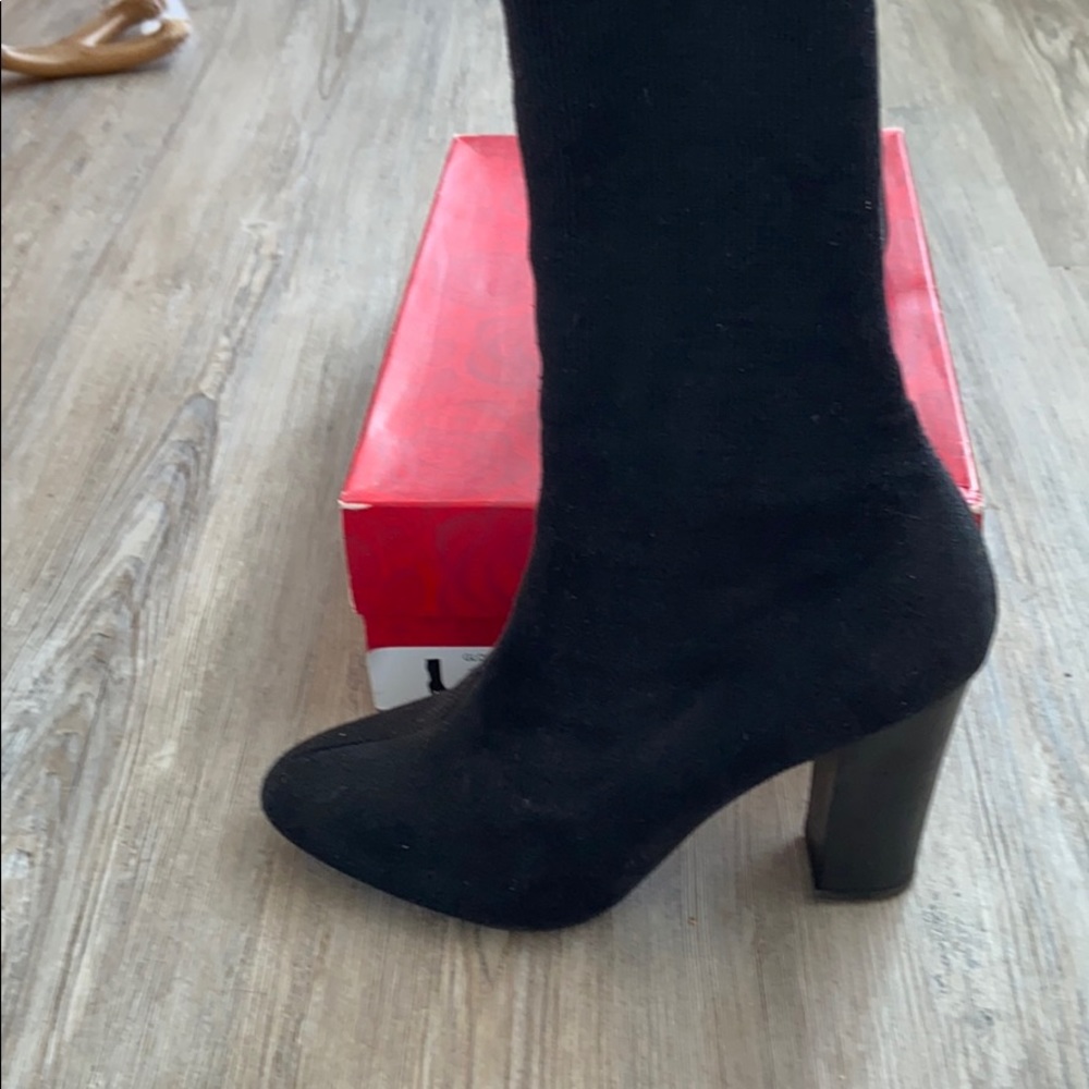 Carlos Santana block heel bootie